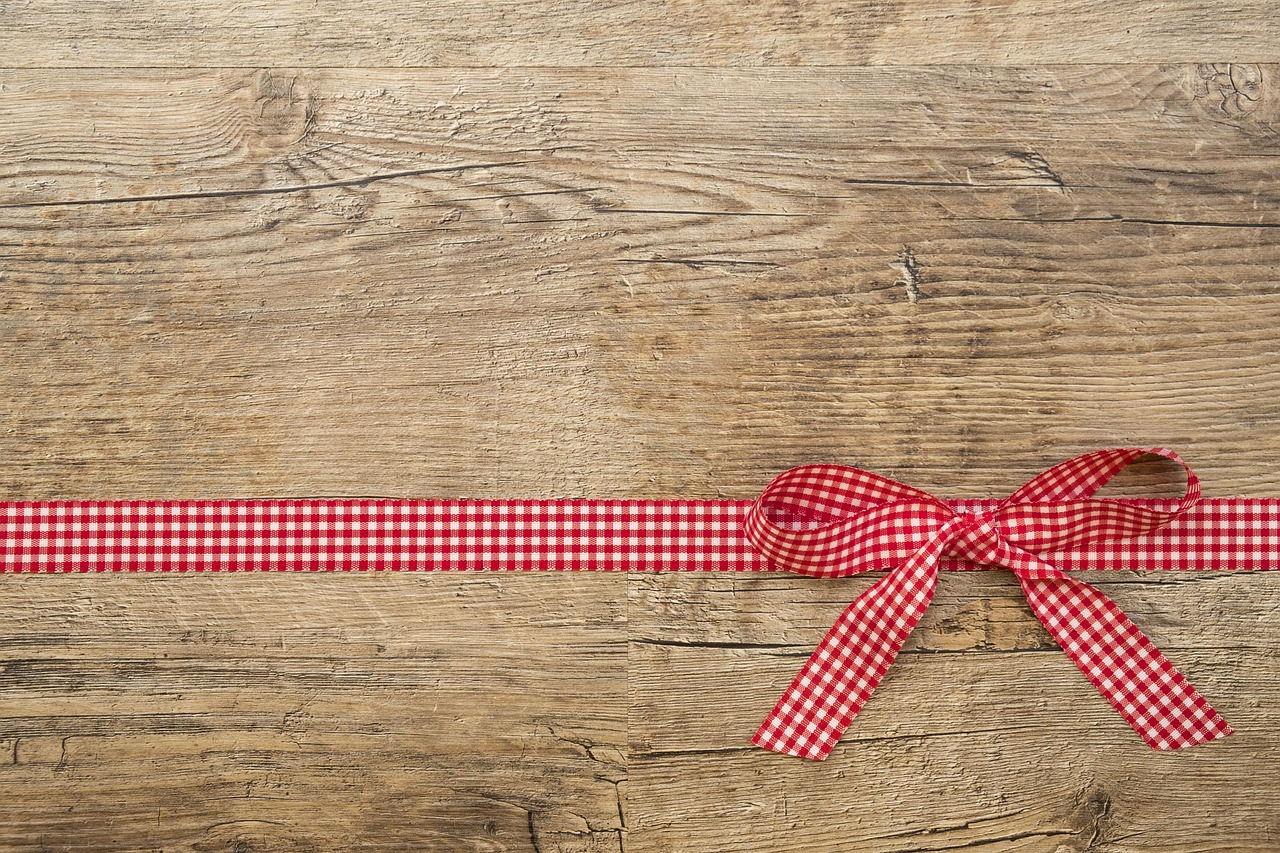 Use The Command Bar To Add A Custom Page To A Table